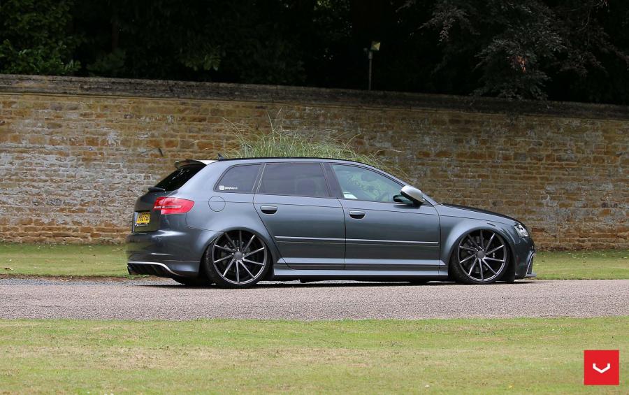  Audi RS3 Sportback on Vossen Wheels (CVT) 2017 года  (фото 18 из 28)